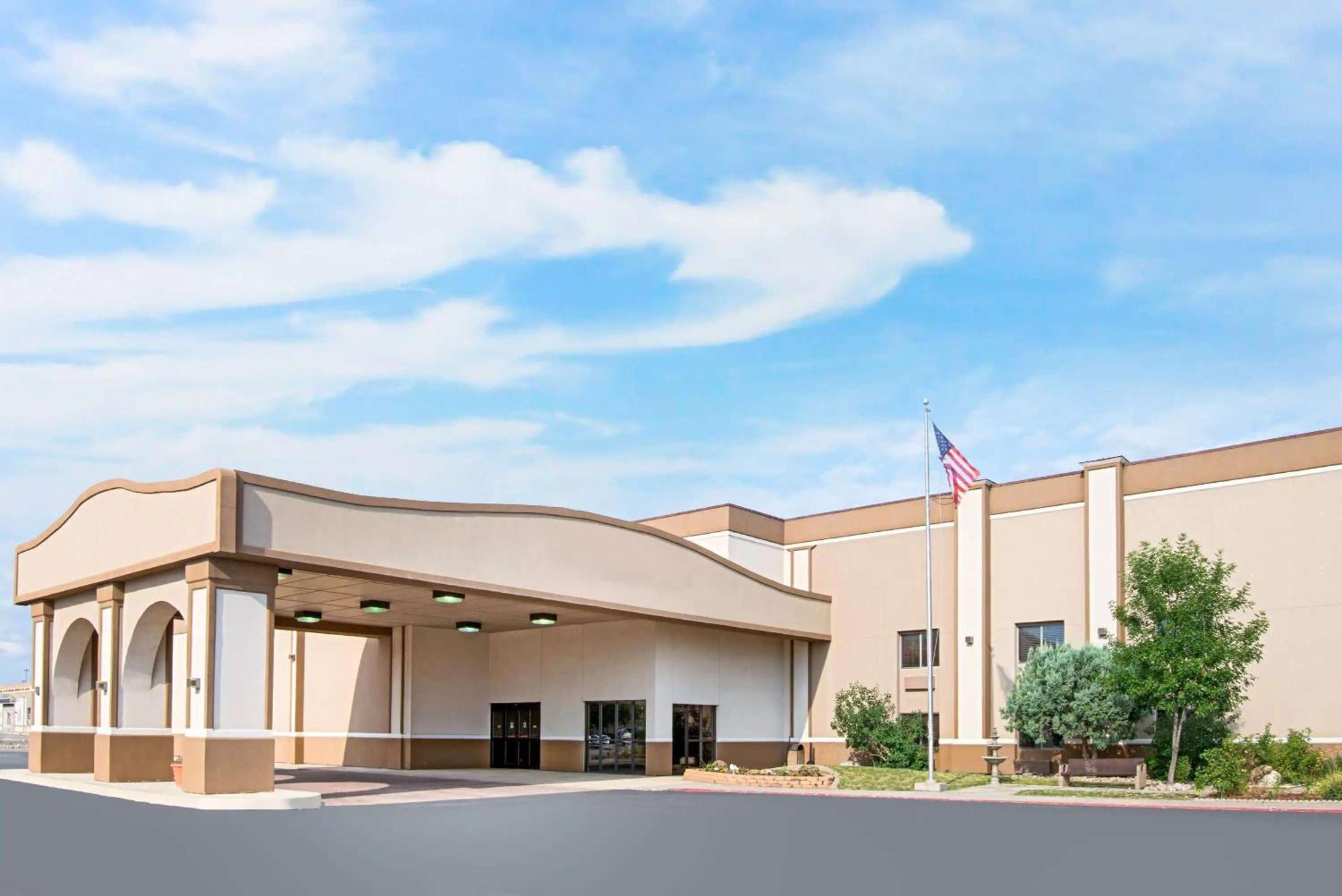 Red Lion Hotel Gillette Exterior foto